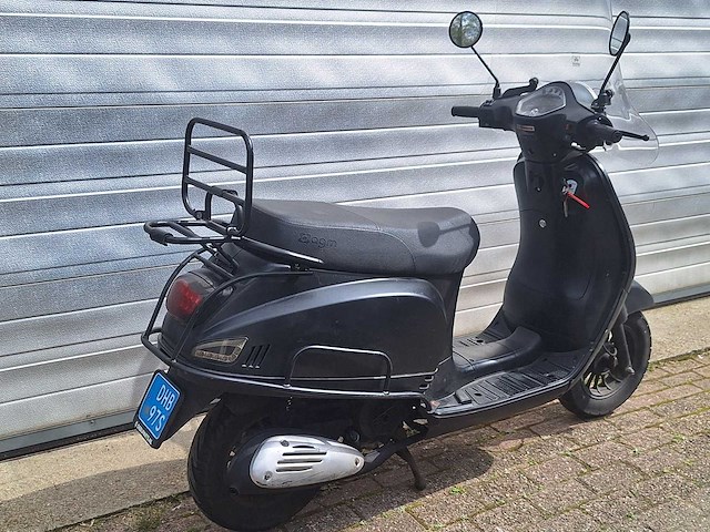 Agm vx50 riva 25 km snorscooter 4takt - afbeelding 7 van  7