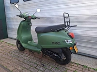 Agm vx50 riva 45km 4t bromscooter - afbeelding 3 van  6