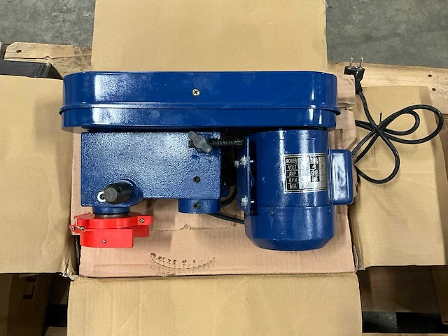 Agojama 8e107 tafelboormachine - afbeelding 7 van  8