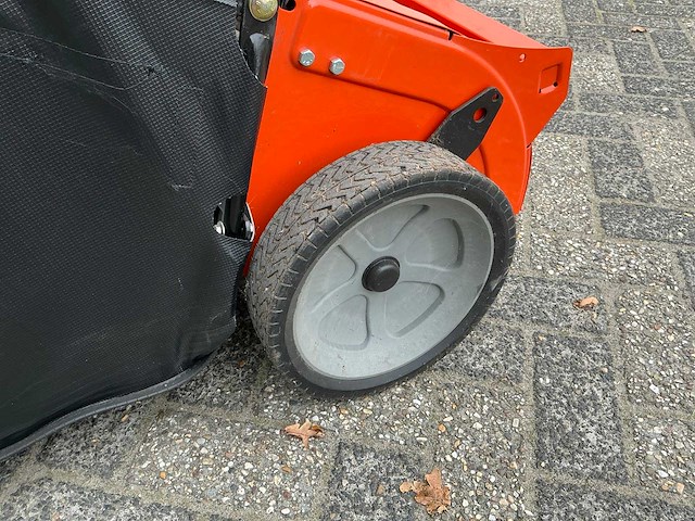 Agri fab 45-04924 112 cm blad/gazon veegmachine - afbeelding 15 van  15