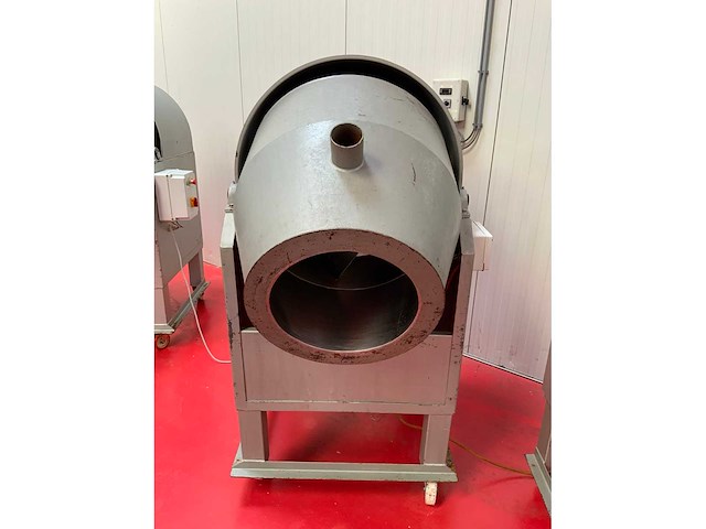 Agritechniek kantelbare noten bekruid tumbler - afbeelding 3 van  6
