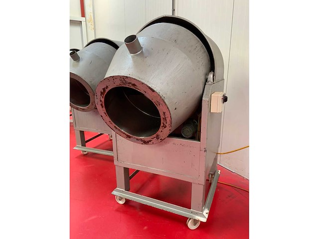 Agritechniek kantelbare noten bekruid tumbler - afbeelding 3 van  5