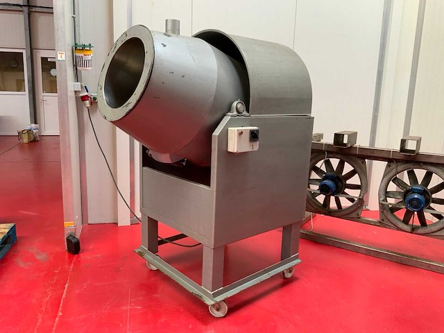 Agritechniek kantelbare noten bekruid tumbler - afbeelding 2 van  10