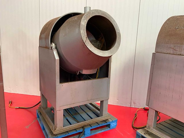 Agritechniek kantelbare noten bekruid tumbler - afbeelding 1 van  5