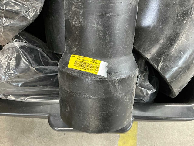 Agru en b’r partij hdpe bochten, verloopstukken en flenzen - afbeelding 8 van  12