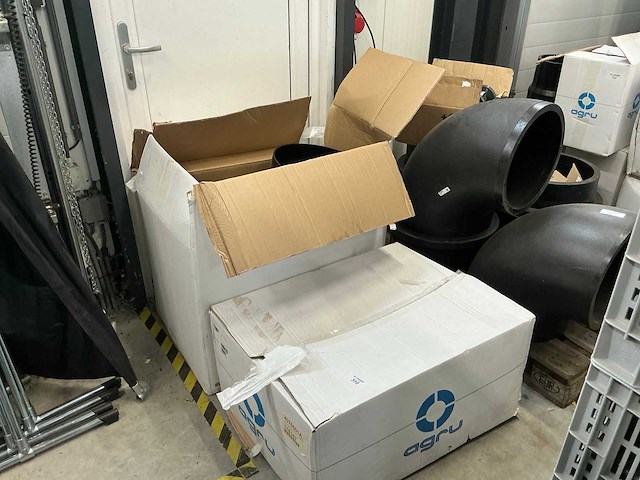 Agru groot formaat bochten en moffen - afbeelding 1 van  17