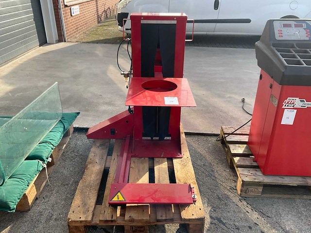 Ahcon ergomatic 1070 bandenlift - afbeelding 2 van  5