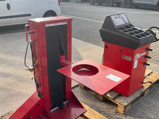 Ahcon ergomatic 1070 bandenlift - afbeelding 4 van  5