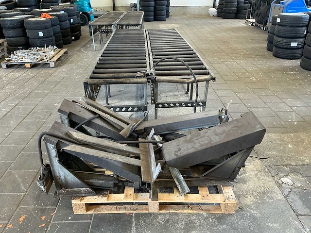 Ahcon rollenbaan met wielheffers (4x) - afbeelding 8 van  13