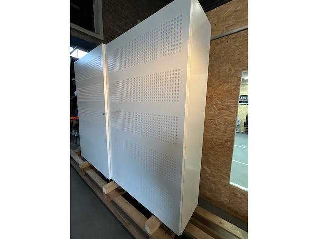 Ahrend - akoestische schuifdeurkast 240x195x50cm - afbeelding 3 van  5