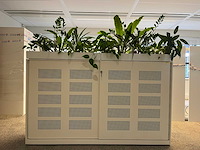 Ahrend - akoestische schuifdeurkast met planten - afbeelding 1 van  16