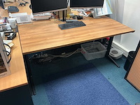 Ahrend - bureau (3x) - afbeelding 1 van  3