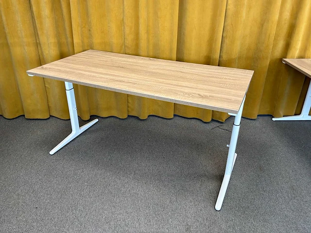 Ahrend - bureau - afbeelding 1 van  4