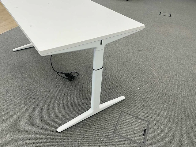 Ahrend - bureau - afbeelding 2 van  4