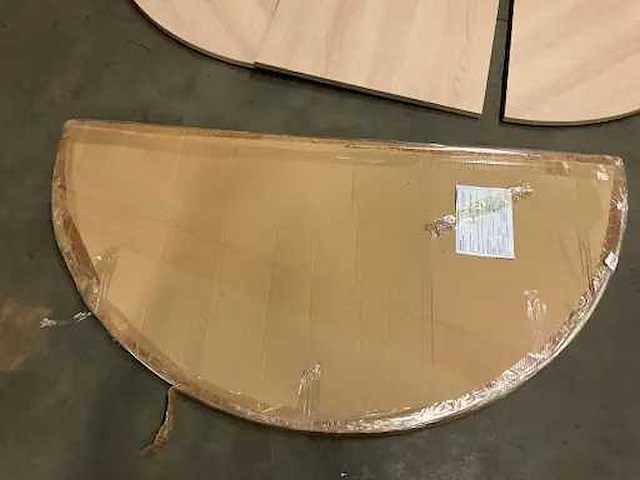 Ahrend - diverse tafelbladen en privacyschermen (17x) - afbeelding 3 van  6