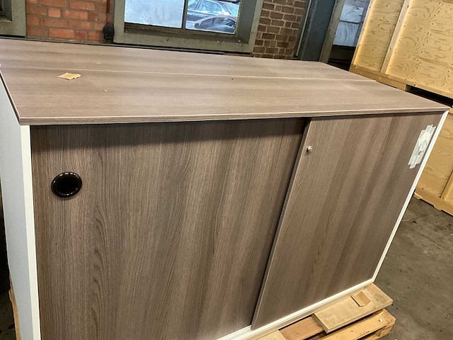 Ahrend - schuifdeurkast 187x45x120cm - afbeelding 3 van  4