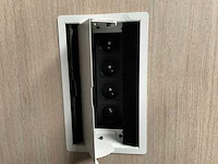 Ahrend - tafelblad v.v. stroomvoorzieningen 240x120cm - afbeelding 2 van  3