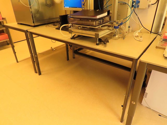 Ahrend - werktafel (3x) - afbeelding 2 van  4
