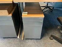 Ahrend buik bureau 180x120cm (2x) - afbeelding 2 van  9
