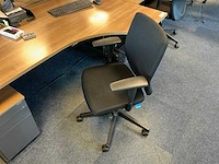 Ahrend buik bureau 180x120cm (2x) - afbeelding 3 van  9
