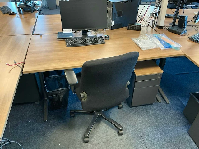 Ahrend bureau (4x) - afbeelding 10 van  11
