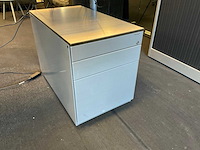 Ahrend bureau, kast en ladeblok - afbeelding 6 van  10