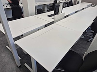 Ahrend bureau met elektrische monitorlift (10x) - afbeelding 3 van  5