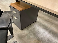 Ahrend bureau - afbeelding 12 van  12