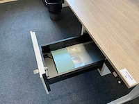 Ahrend bureau - afbeelding 5 van  6