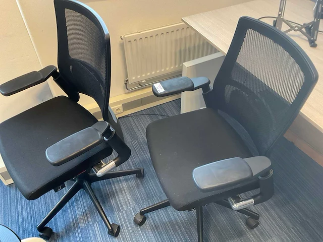 Ahrend bureaustoel (2x) - afbeelding 2 van  5