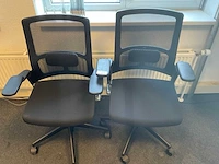 Ahrend bureaustoel (2x)