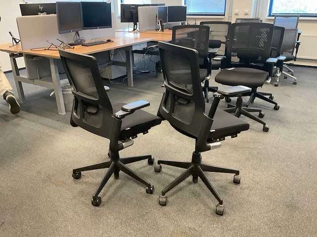 Ahrend bureaustoel (2x) - afbeelding 2 van  4