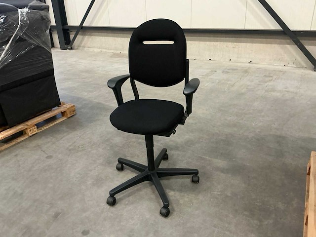 Ahrend bureaustoel (6x) - afbeelding 1 van  4