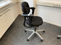 Ahrend bureaustoel - afbeelding 6 van  8