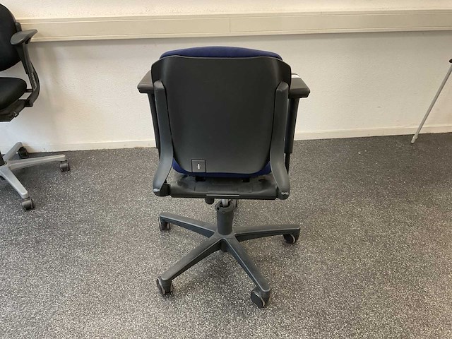 Ahrend bureaustoel - afbeelding 3 van  5