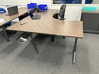 Ahrend bureautafel | 200x168 cm - afbeelding 1 van  6