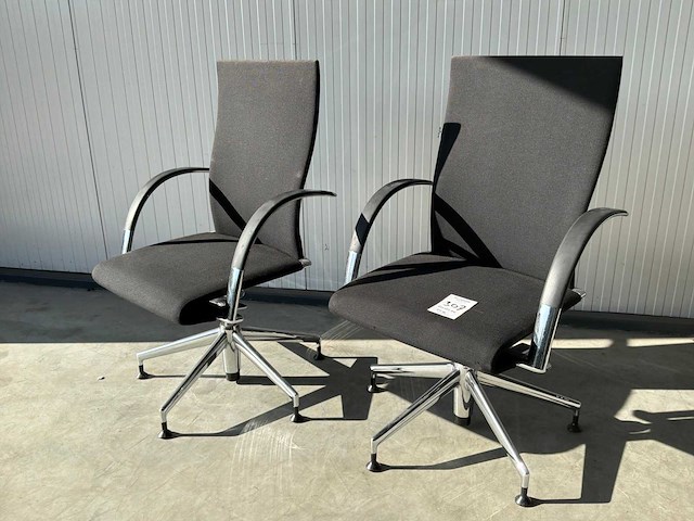 Ahrend design by sigurd rothe vergaderstoel (2x) - afbeelding 1 van  6