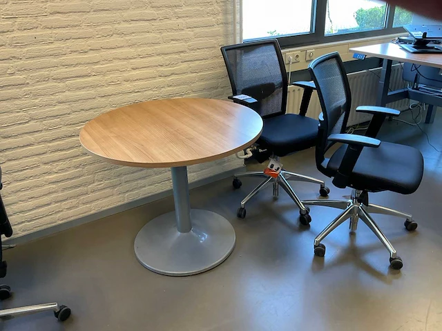 Ahrend dossierkast en tafel - afbeelding 3 van  3