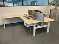 Ahrend duo zit-sta bureau met 2 losse bureaus