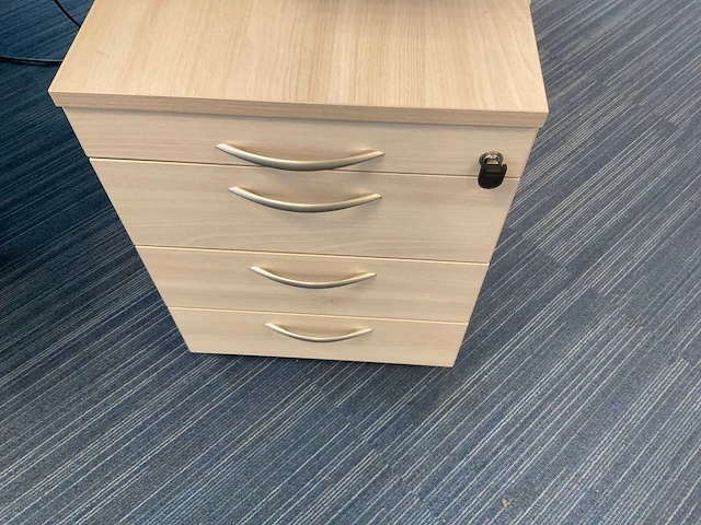 Ahrend duo zit-sta bureau met bureaustoel - afbeelding 6 van  10