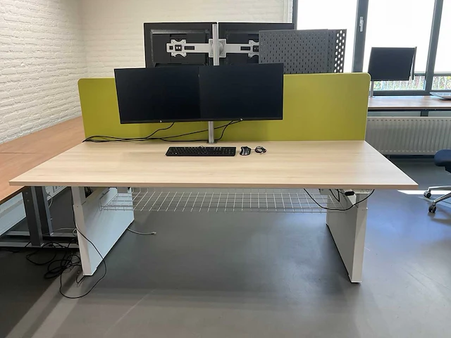 Ahrend duo zit-sta bureau met monitoren - afbeelding 6 van  14