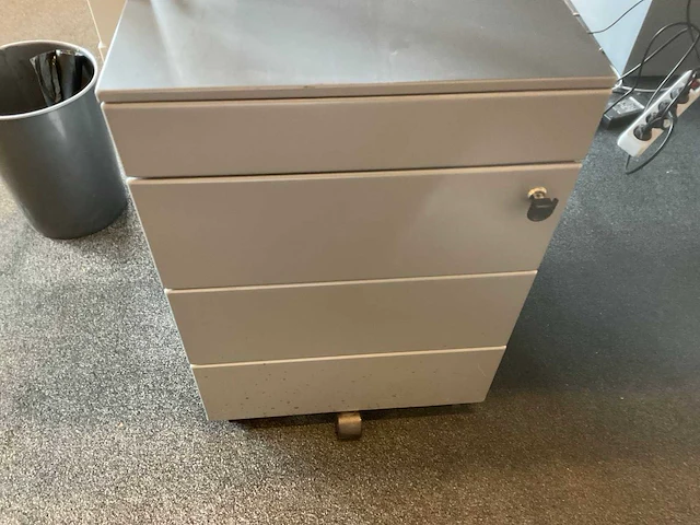 Ahrend duo zit-sta bureau - afbeelding 7 van  8