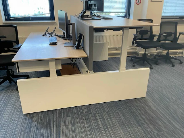 Ahrend duo zit-sta bureau - afbeelding 1 van  4