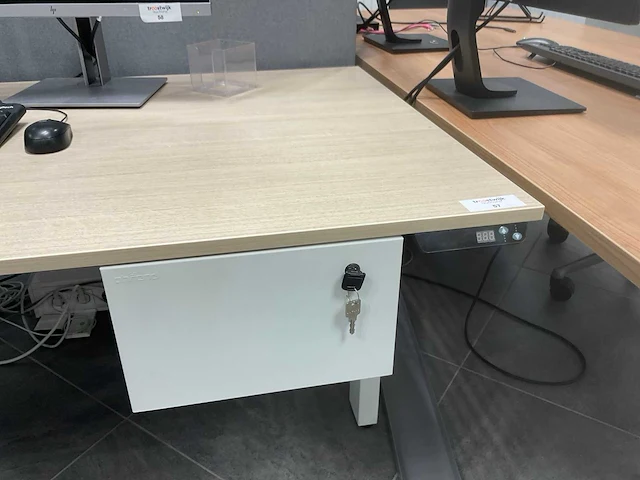 Ahrend duo zit-sta bureau - afbeelding 5 van  5