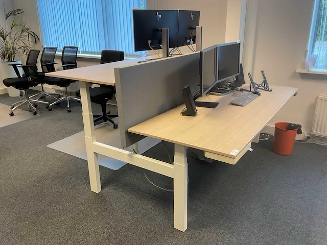 Ahrend duo zit-sta bureau - afbeelding 1 van  5