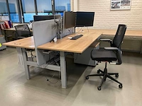 Ahrend duo zit-sta bureau