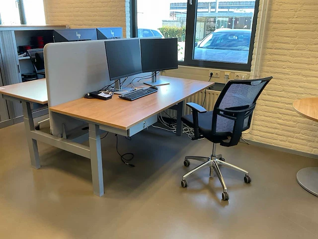 Ahrend duo zit-sta bureau - afbeelding 2 van  7