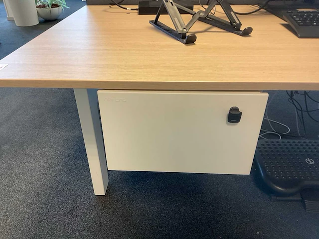 Ahrend duo zit-sta bureau - afbeelding 2 van  8