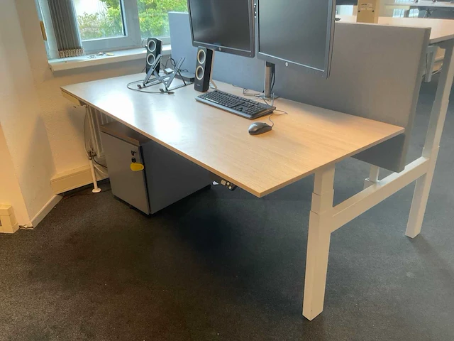 Ahrend duo zit-sta bureau - afbeelding 2 van  6