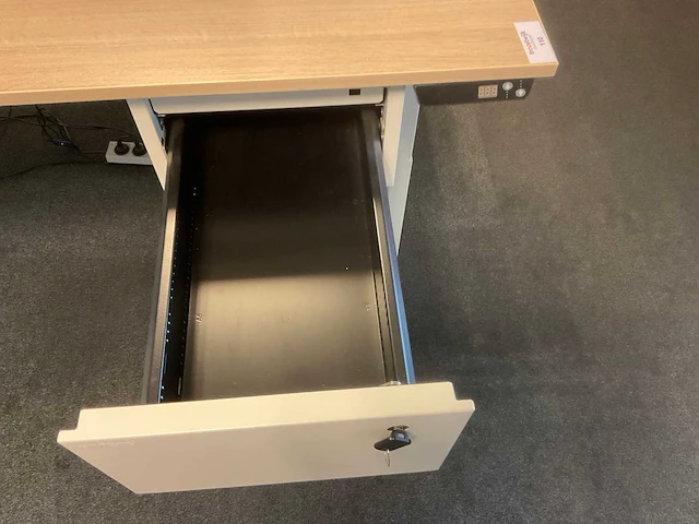 Ahrend duo zit-sta bureau - afbeelding 4 van  4